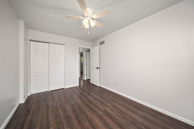 1971 New Market Drive, Grove City, OH 43123
