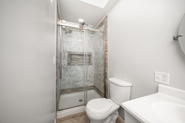 1971 New Market Drive, Grove City, OH 43123