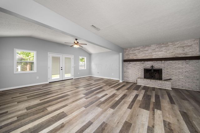 1971 New Market Drive, Grove City, OH 43123
