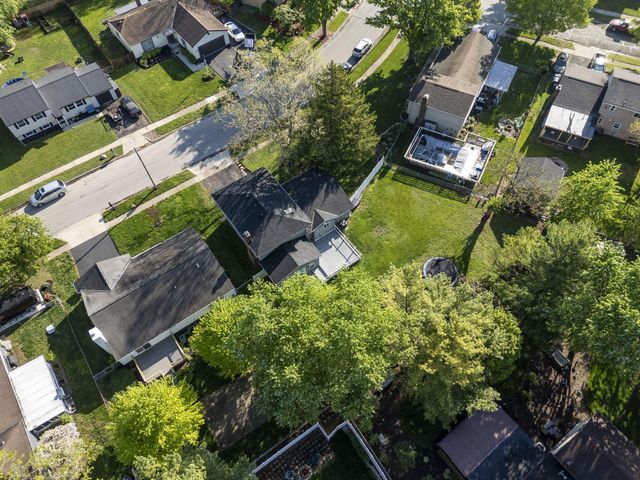 1971 New Market Drive, Grove City, OH 43123