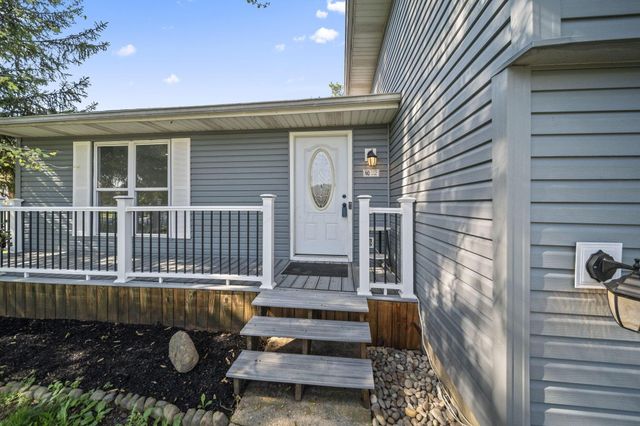 1971 New Market Drive, Grove City, OH 43123