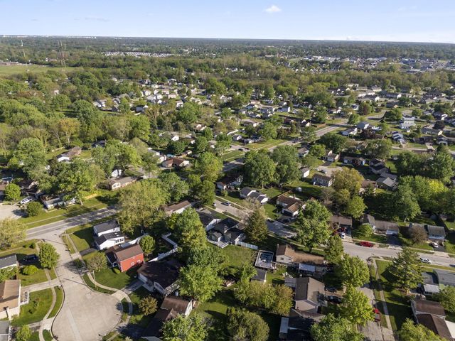 1971 New Market Drive, Grove City, OH 43123