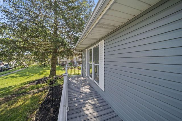 1971 New Market Drive, Grove City, OH 43123