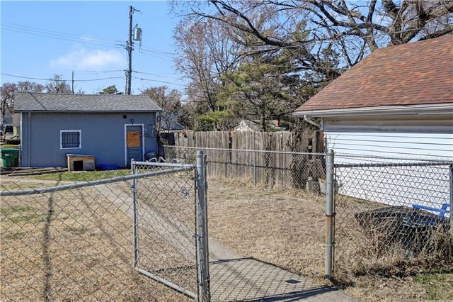 1440 S 41st Street, Kansas City, KS 66106