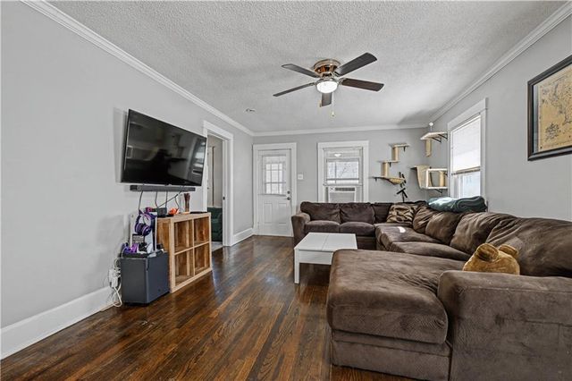 1440 S 41st Street, Kansas City, KS 66106