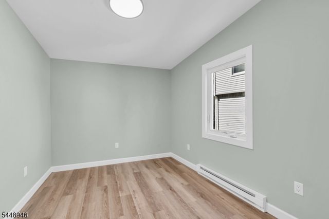24 Northwestern Trl, Hopatcong Boro, NJ 07843