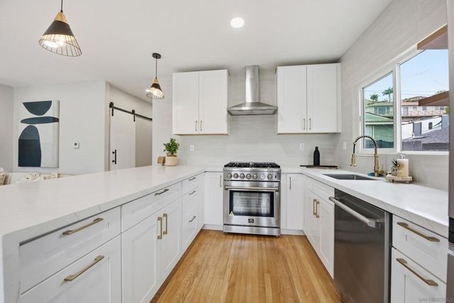 3542 Poe Street, San Diego, CA 92106