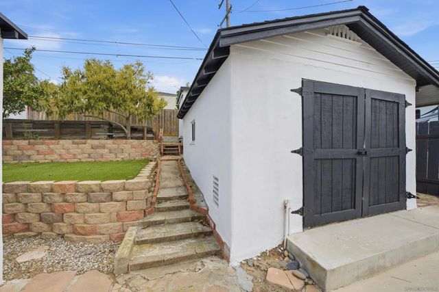 3542 Poe Street, San Diego, CA 92106