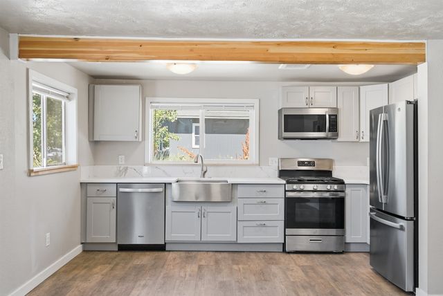 1827 W College Ave, Spokane, WA 99201