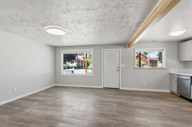 1827 W College Ave, Spokane, WA 99201