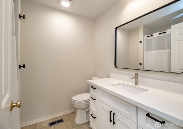 16809 13th Avenue Ct E, Spanaway, WA 98387