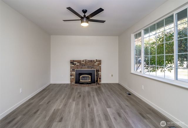 16809 13th Avenue Ct E, Spanaway, WA 98387