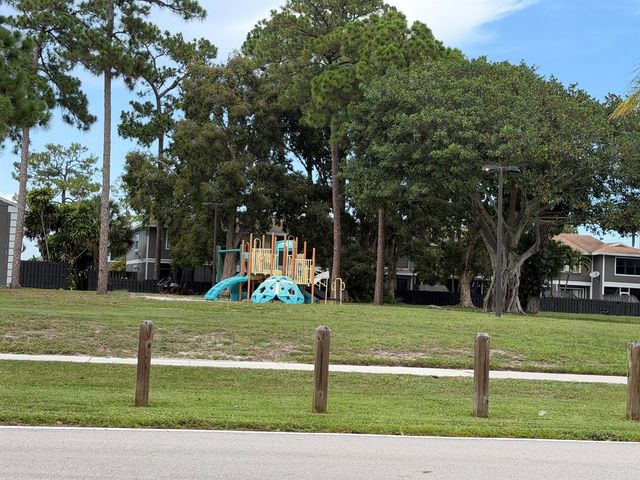 5508 Cannon Way C, West Palm Beach, FL 33415