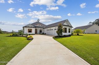 102 Firefly Court, St. Marys, GA 31558