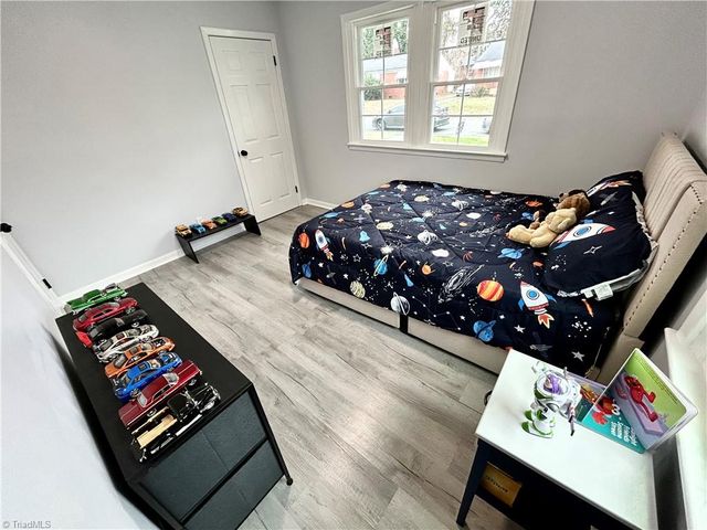 453 Bacon Street, Winston-salem, NC 27105