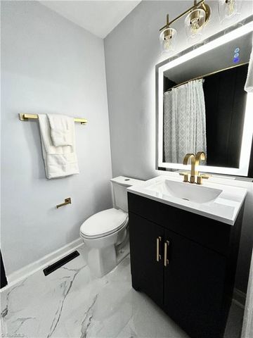 453 Bacon Street, Winston-salem, NC 27105