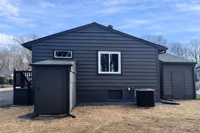 453 Bacon Street, Winston-salem, NC 27105