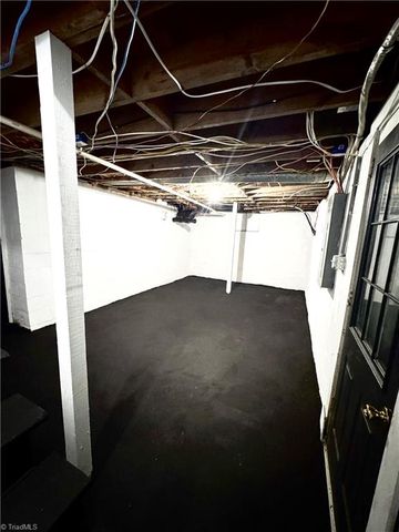 453 Bacon Street, Winston-salem, NC 27105