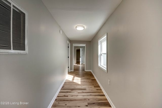 635 Lynn St, Louisville, KY 40217