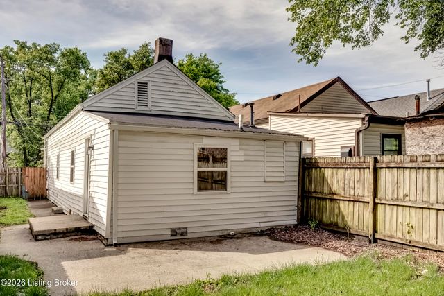 635 Lynn St, Louisville, KY 40217