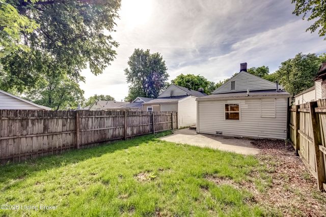 635 Lynn St, Louisville, KY 40217