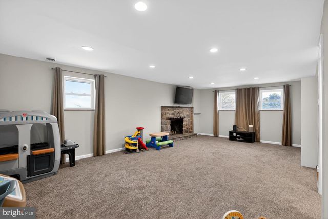 205 JACKSON RD, Gilbertsville, PA 19525