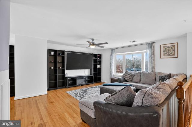 205 JACKSON RD, Gilbertsville, PA 19525