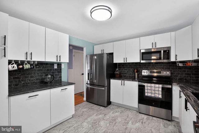 205 JACKSON RD, Gilbertsville, PA 19525