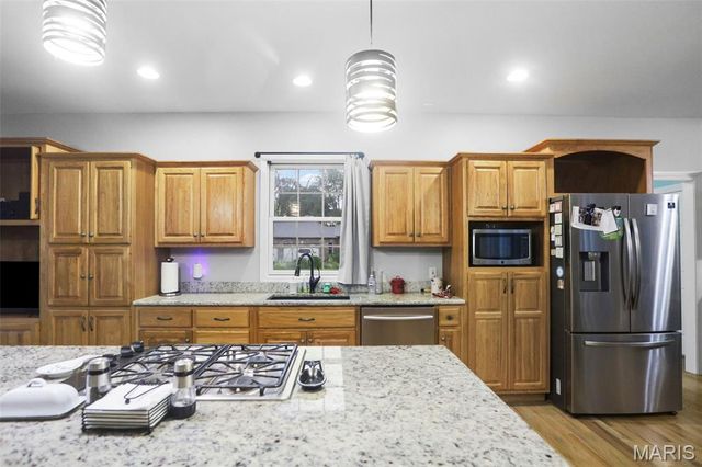 8536 Armsleigh Place, O'fallon, IL 62269