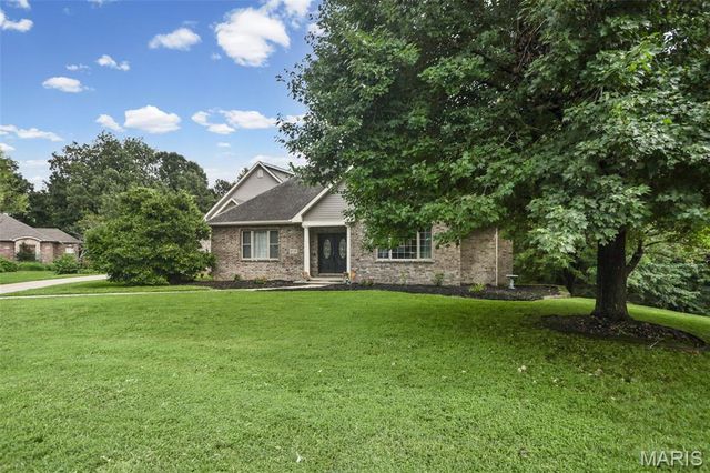 8536 Armsleigh Place, O'fallon, IL 62269