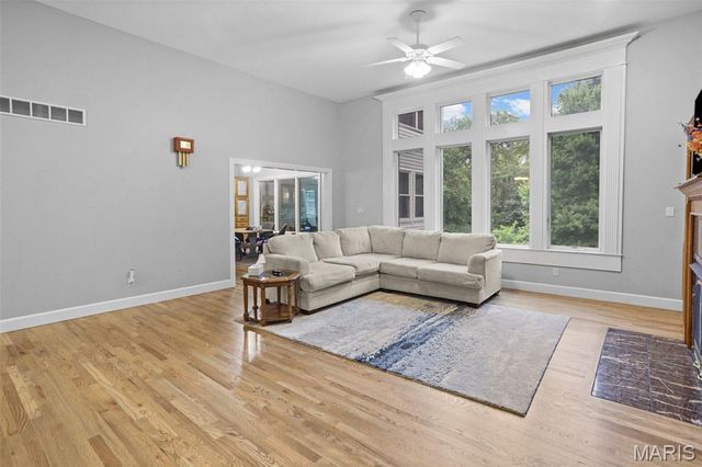 8536 Armsleigh Place, O'fallon, IL 62269