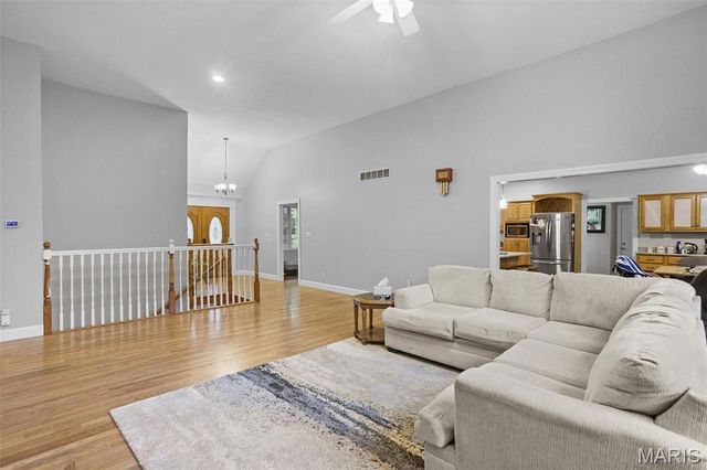 8536 Armsleigh Place, O'fallon, IL 62269
