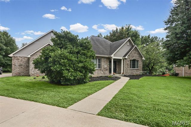 8536 Armsleigh Place, O'fallon, IL 62269