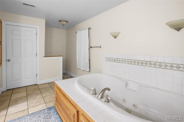 8536 Armsleigh Place, O'fallon, IL 62269