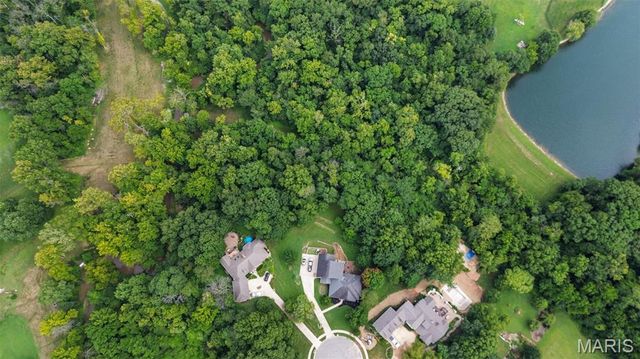 8536 Armsleigh Place, O'fallon, IL 62269
