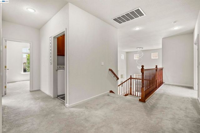 10433 Lone Star Way, Stockton, CA 95209