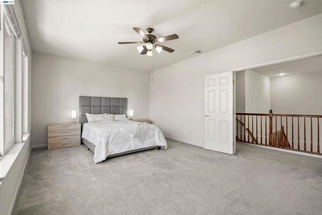 10433 Lone Star Way, Stockton, CA 95209