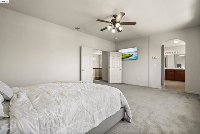 10433 Lone Star Way, Stockton, CA 95209