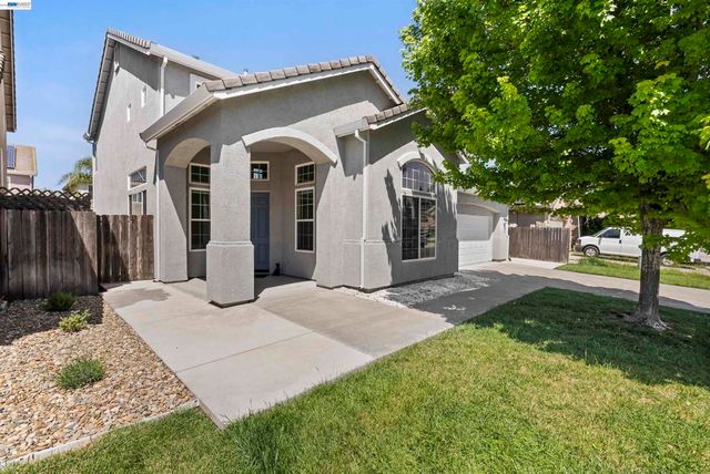 10433 Lone Star Way, Stockton, CA 95209