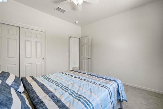 10433 Lone Star Way, Stockton, CA 95209
