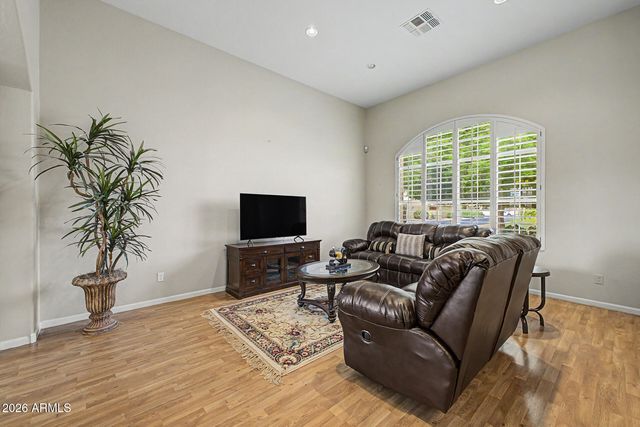 23702 S DESERT SANDS Drive, Sun Lakes, AZ 85248