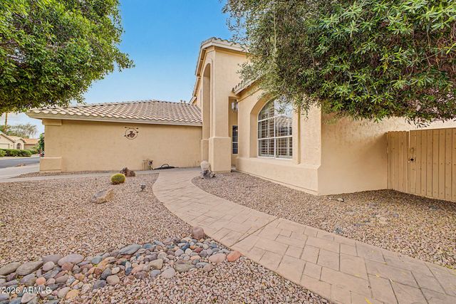 23702 S DESERT SANDS Drive, Sun Lakes, AZ 85248