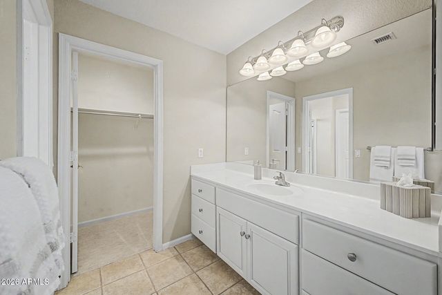 23702 S DESERT SANDS Drive, Sun Lakes, AZ 85248