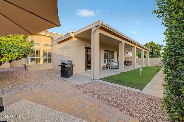 23702 S DESERT SANDS Drive, Sun Lakes, AZ 85248