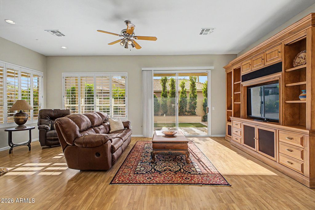 Image 21 of property listing at 23702 S DESERT SANDS Drive, Sun Lakes, AZ 85248