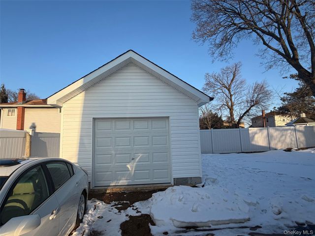 66 WARNER Avenue, Hempstead, NY 11550