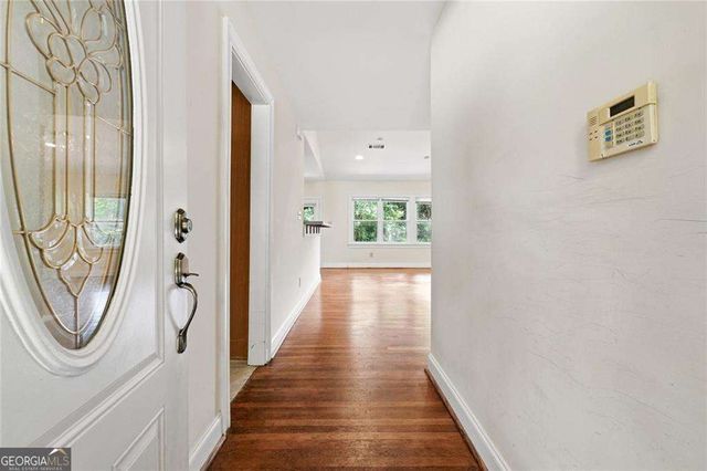 208 Midvale Drive NE, Atlanta, GA 30342