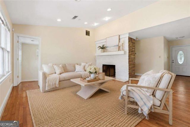 208 Midvale Drive NE, Atlanta, GA 30342