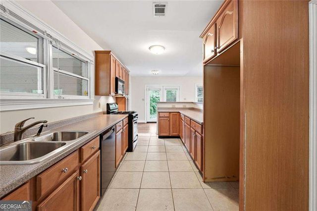 208 Midvale Drive NE, Atlanta, GA 30342