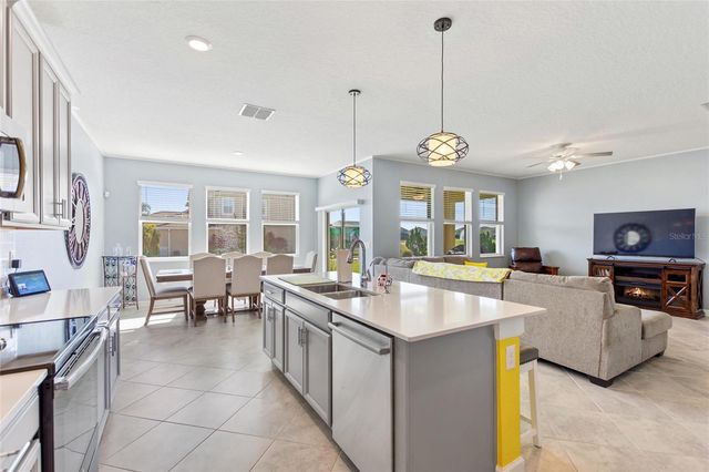 8700 PACIFIC DUNES DRIVE, Davenport, FL 33896